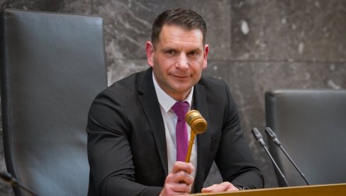 БОМБА ИЗ ЉУБЉАНЕ! СРБИН ЖЕЛИ ДА СЛОВЕНИЈА НАПУСТИ НАТО: Председник парламента Стевановић тражи референдум о изласку из Алијансе