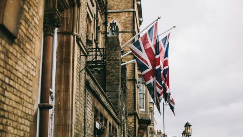 ORGANIZOVALI NAPADE U UJEDINJENOM KRALJEVSTVU? Velika Britanija proširila listu sankcija Iranu