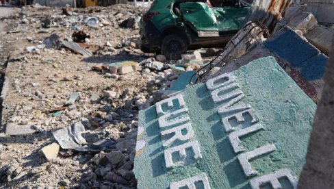 NAJMANJE 30 LJUDI POGINULO U STAMPEDU: Veliki broj učenika i drugih posetilaca učestvovali u godišnjoj proslavi, pa zadesio horor