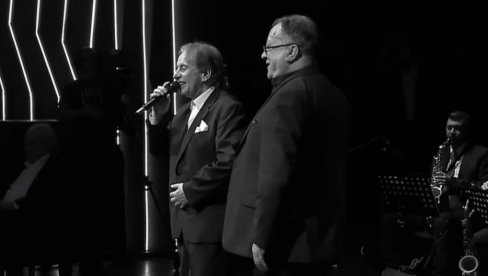 ТУГА НА ВАСКРС: Умрла жена нашег певача - у браку провели 40 година