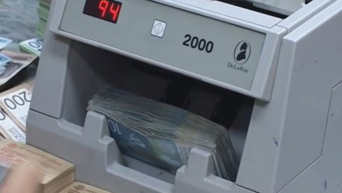 ДРЖАВА ДАЈЕ 50.000 ДИНАРА: Пријаве трају још пар дана, ево ко све има право на помоћ