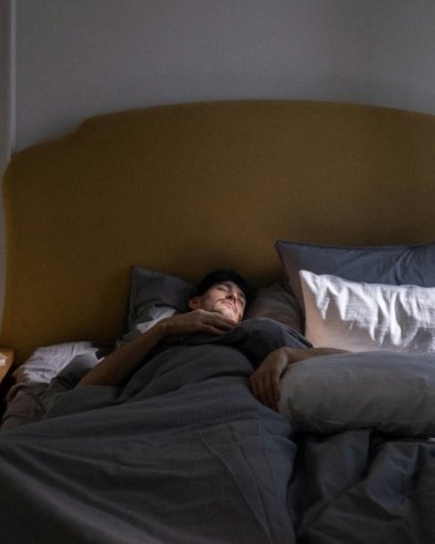 Будите се пар минута пре аларма? Наука открила зашто се то догађа