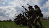 Ајдаровац тражи још 500.000 регрута за ровове: Треба смањити старосну границу на 21 годину
