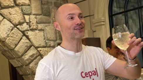 Цепај брале постао сам ћале: Пола естраде се окупило на слављу код Аце Софронијевића поводом рођења ћерке Таре (ФОТО)