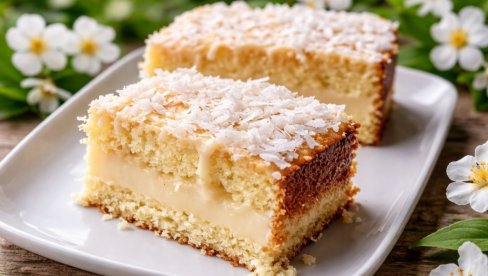 СОЧАН КОКОС КОЛАЧ СА ПРЕЛИВОМ ОД КОНДЕНЗОВАНОГ МЛЕКА: Мекан, мирисан и неодољиво кремаст