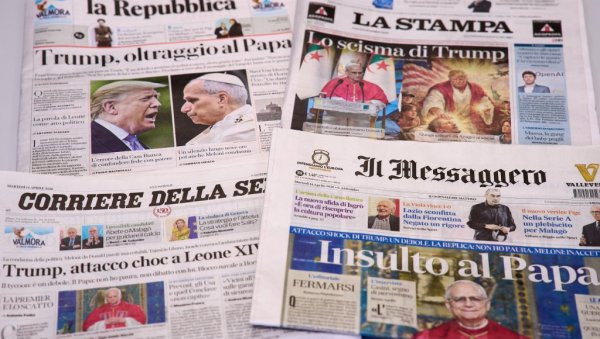 Трамп наставља по свом: Опет прозивао папу