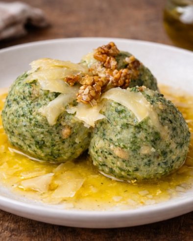 СПАНАЋ КНЕДЛЕ: Мирисне, мекане и пуне укуса