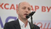 Милан Кнежевић изазвао ПЕС: Кажете да је Спајић већи Србин од свих нас, очекујем да ће подржати иницијативу о повлачењу признања тзв. Косова