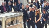 Опростио се од вољене Љиље после 40 година: Сахрањена жена Чеде Марковића на гробљу Лешће (ФОТО)