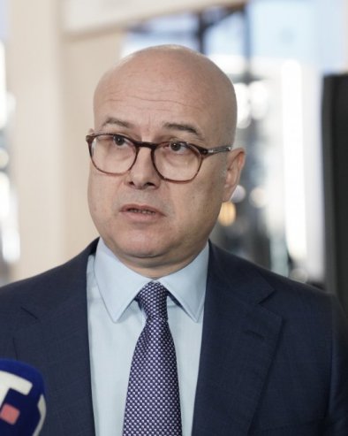 ПРЕД СРБИЈОМ ЈЕ НАЈВАЖНИЈА ОДЛУКА Вучевић послао јаку поруку за изборе, а ево шта је поручио блокадерима (ВИДЕО)