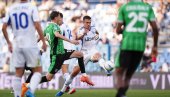 KOMO SVE DALJE OD LIGE ŠAMPIONA: Sasuolo i Nemanja Matić iznenadili tim Seska Fabregasa