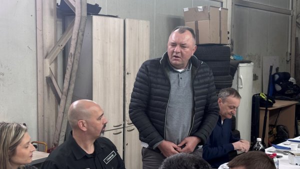 Традиционални пасуљ пред маратон: Радници Паркинг сервиса на вечери са комуналцима, полицајцима, саобраћајцима, колегама