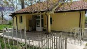 Скинуте табле са грбом лажне државе: ЕУ: Пронађено решење за инцидент у селима Суво Грло и Бање, амбуланте отворене и раде