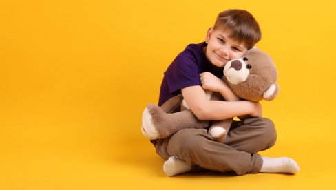 Meda pun para: Pronađeno 50.000 evra u plišanom medvediću