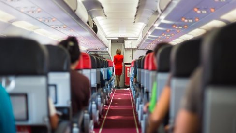 Ново правило за лет авионом: Обавезне чарапе и забрана парфема