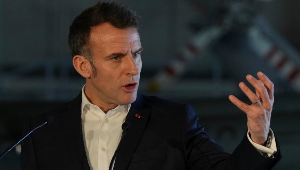 МАКРОН ИЗЈАВИО: Да сам служио војни рок, изабрао бих пешадију