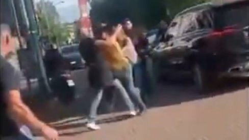 Орбан се потукао са навијачем после пораза: Пролазници морали да их раздвајају, камере све забележиле! (ВИДЕО)
