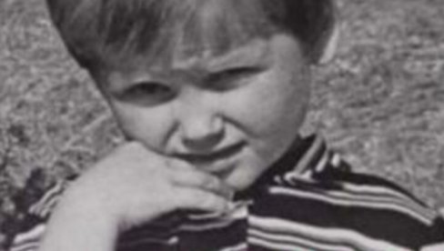 Znate li ko je pevačica sa slike? NJene pesme pevate godinama - jedina fotografija koju je uspela da sačuva, sve ostale su izgorele