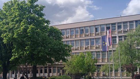 ГЛАВОМ УДАРИО ПОЛИЦАЈЦА: Ухапшен због дроге, па напао службено лице