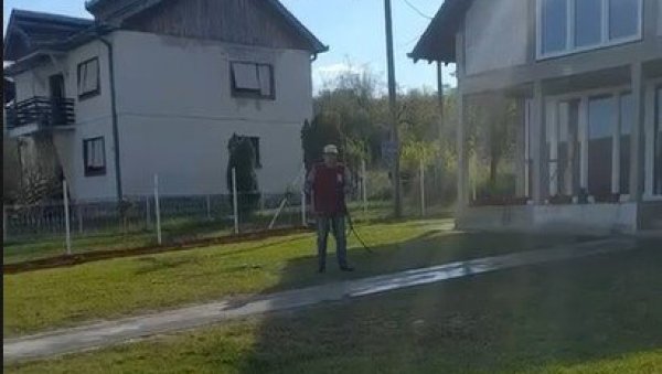 Народ воли свог председника: Вучић је отац нације, јер даје народу субвенције и помаже сваком човеку