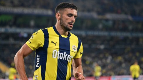 KO JE OVO MOGAO DA OČEKUJE!? Dušan Tadić krade golmana Crvenoj zvezdi