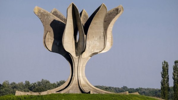 У Европу стиже истина У Стразбуру изложба Јасеновац-сећање и опомена