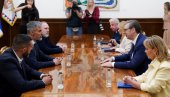 Predsednik nastavio konsultacije: Vučić razgovarao sa predstavnicima stranke SPO, sledi SRS (Foto)