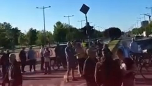 Blokada ili prazna raskrsnica? Nova S broji stotine, a jedva ima šaka jada ljudi