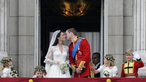 Kejt Midlton i princ Vilijam proslavili 15. godinu braka: Podelili novu fotografiju i prekršili dosadšnju tradiciju