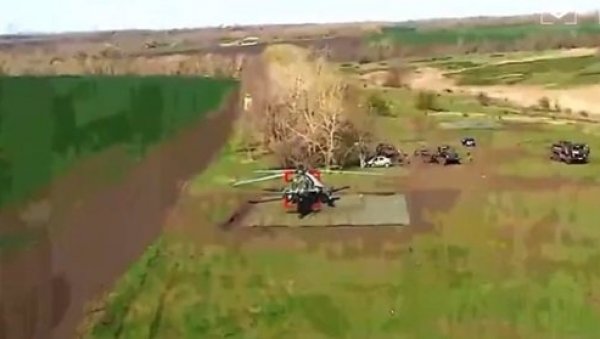 Украјинци објавили снимке: Погледајте како су дроновима разнели руске хеликоптере (ВИДЕО)