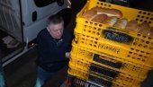 Fico utovarivao hleb: Radio noćnu u pekari u znak solidarnosti sa radnicima za Prvi maj