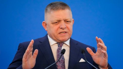 ПОСТОЈИ ОЗБИЉНА МОГУЋНОСТ НОВОГ АТЕНТАТА Фицо упозорава: Тренд васпитавања новог се терористе наставља