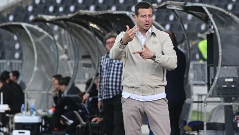Lalatović zatečen! Evo šta je uradio kada su mu grobari skandirali ime (Video)