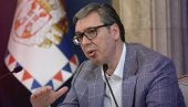 Predsednik Vučić poručio: Kmetske duše brinu samo za svoj džep, ja brinem za naš narod