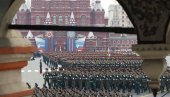 Парада у Москви без војне технике: Од 1995. до 2007. године Црвеним тргом нису брундали тенкови, нити пролазиле ракете (ФОТО)