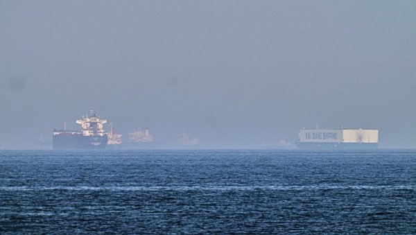 ИРЦГ: Више од 20 бродова прошло кроз Ормуски мореуз у протекла 24 часа