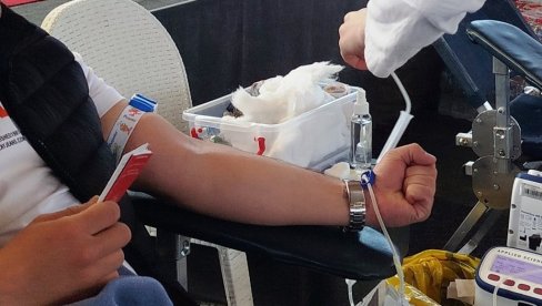 PARAĆINCI, DARUJTE KRV: Akcija doniranja u petak u Crvenom krstu