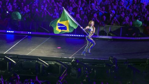 Šakira napravila spektakl u Braziilu: Na njen besplatni koncert u Rio de Žaneiru došlo 2 miliona ljudi (video)