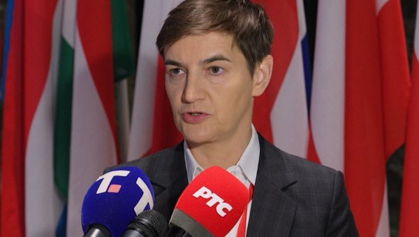 БРНАБИЋ У ДРЕНОВЦУ: Хвала људима на подршци нашем председнику Александру Вучићу