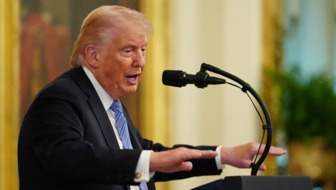 ВЕЧЕРАС ЋЕМО ЖЕСТОКО НАПАСТИ: Ново упозорење Трампа Ирану