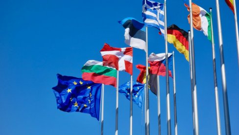 NAJVIŠI VOJNI ZAPOVEDNIK EU: Ukrajina je i dalje naš prioritet