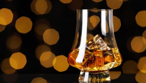 SUMANUTA CENA ALKOHOLNOG PIĆA: Zašto 100 mililitara košta gotovo 600.000 €?