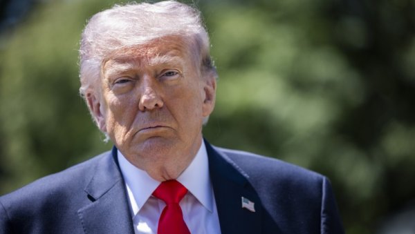 ДОБИЋЕМО ГА ПРЕ ИЛИ КАСНИЈЕ Трамп о иранском уранијуму