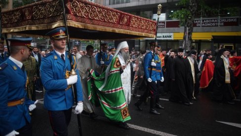 SPASOVDAN U BEOGRADU: Stiže Sveti pojas Presvete Bogorodice, Patrijarh Porfirije predvodi liturgiju