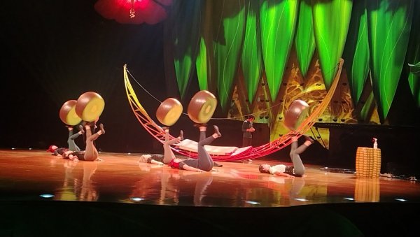 СВЕТСКА СЕНЗАЦИЈА ЈЕ У СРПСКОЈ ПРЕСТОНИЦИ: Cirque du Soleil доводи свет инсеката у Београд са инвазијом боја и адреналина (ФОТО)