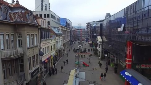 NIŠ OBELEŽIO 27 GODINA OD NATO BOMBARDOVANJA: Parastos i venci za 16 stradalih civila u centru grada