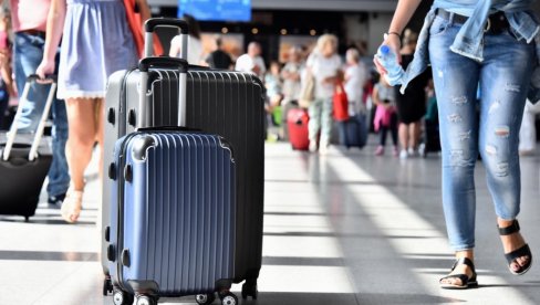 OVO NE KUPUJTE NA AERODROMU: Ne bacajte novac pre nego što poletite
