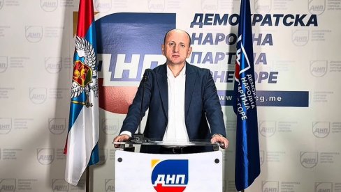 U ZETI VIŠE NEĆEMO PRIZNAVATI LAŽNU DRŽAVU OD 12. MAJA: Knežević za Novosti o svim aktuelnim temama u Crnoj Gori, pomenuo i Riki Martina