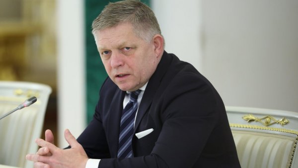 ФИЦО ЈАСАН: Словачка неће дати ни један евро за финансирање рата у Украјини