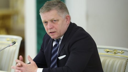 FICO NE MARI ZA EU: Razmatra mogućnost direktne kupovine nafte od Rusije